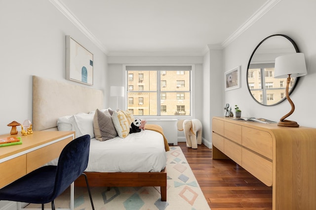 230 E 79th St Unit 12Cd, New York City, NY 10021 - bedroom featuring ornamental molding, multiple windows, dark wood-type flooring, and baseboards