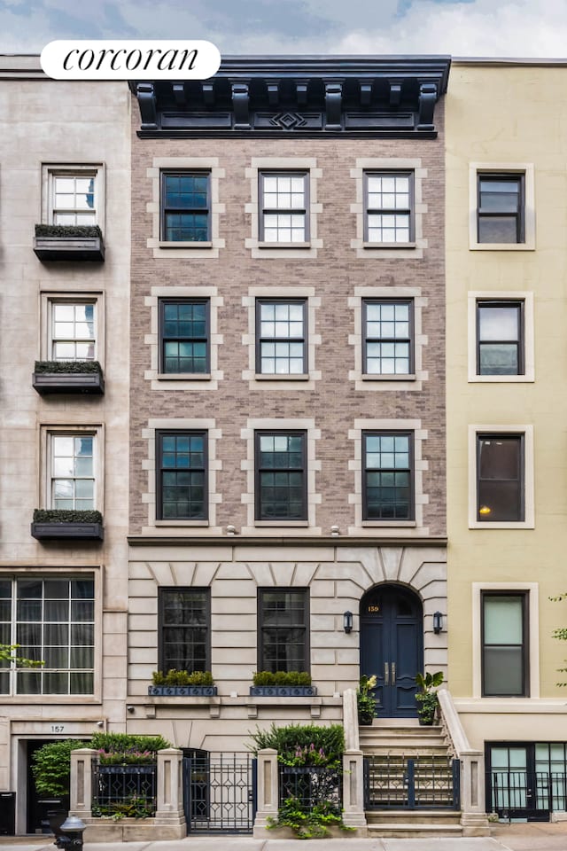 159 E 61st St, New York City, NY 10065 - view of property