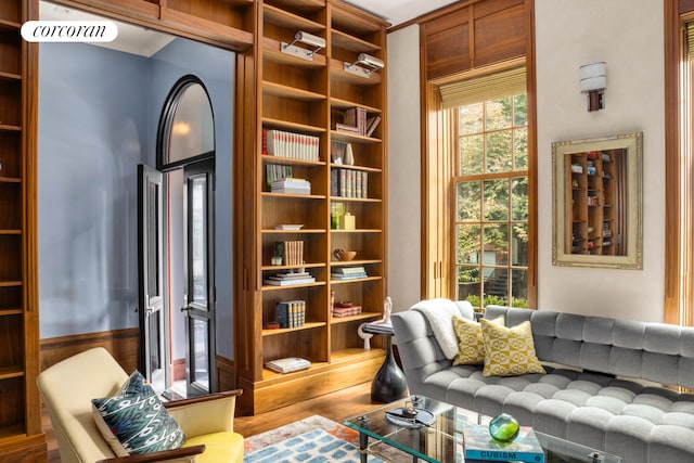 159 E 61st St, New York City, NY 10065 - sitting room with wood finished floors