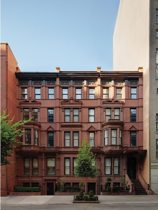 38-40 E 76th St, New York City, NY 10021 - view of building exterior