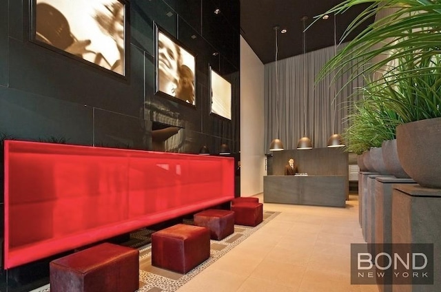 300 E 23rd St Unit 7H, New York City, NY 10010 - lobby featuring a towering ceiling