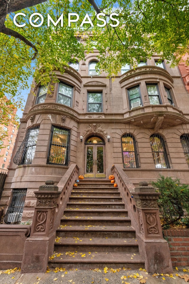 view of front of property featuring french doors