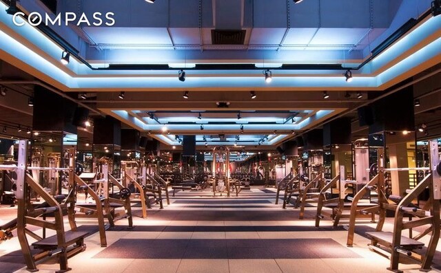 350 W 50th St Unit 3Ll, New York City, NY 10019 - view of workout area
