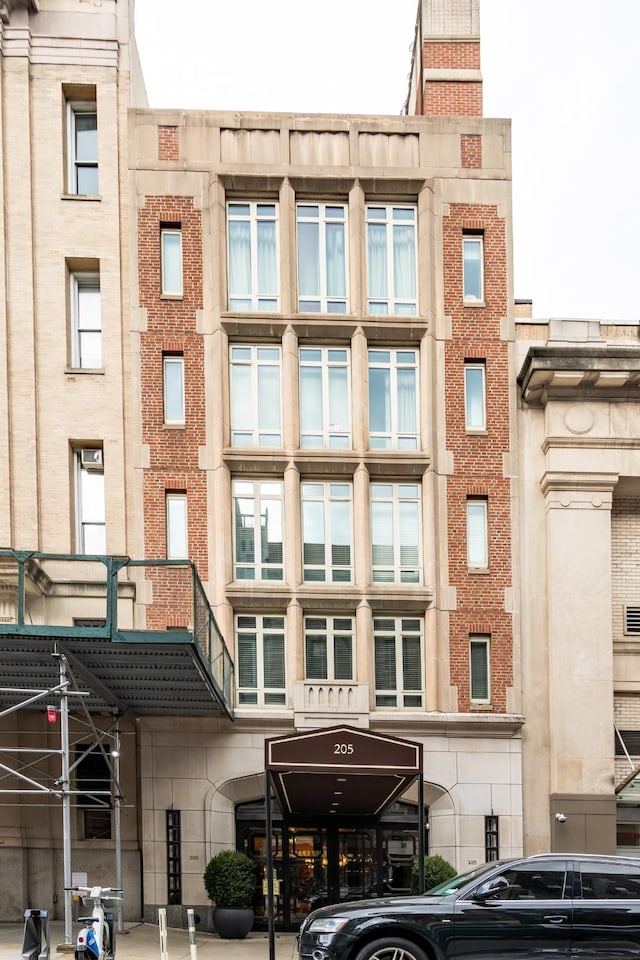 205 E 85th St Unit 7-B, New York City, NY 10028 - view of building exterior