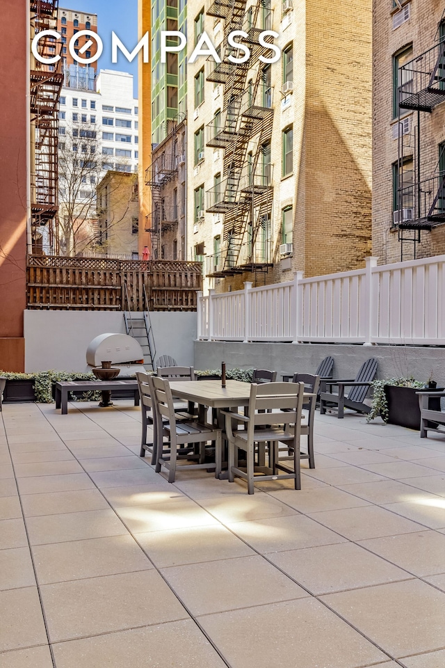 233 E 69th St Unit 2C, New York City, NY 10021 - view of patio with outdoor dining space