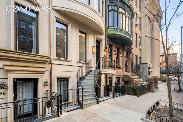 54 E 80th St, New York City, NY 10075 - view of property with stairway