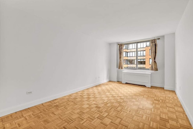 2 S End Ave Unit 7P, New York City, NY 10280 - empty room featuring baseboards