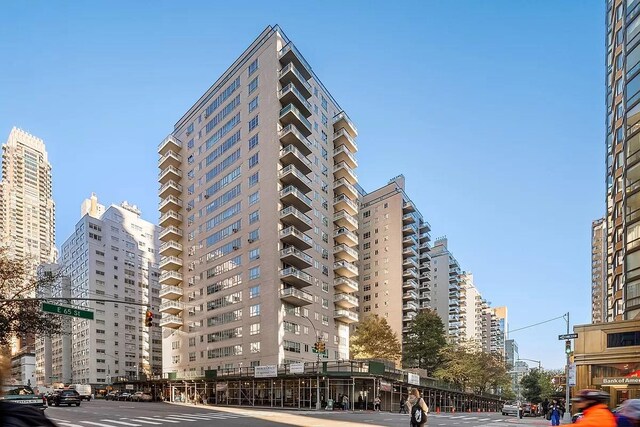 200 E 66th St Unit A301, New York City, NY 10065 - view of property