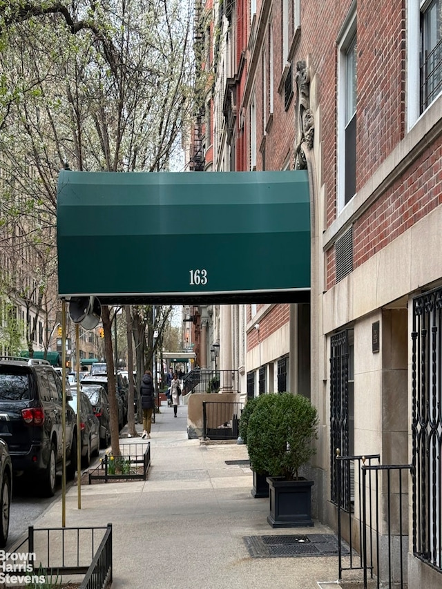 163 E 81st St Unit 6C, New York City, NY 10028 - view of community