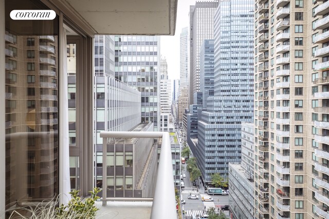 234 E 46th St Unit 804, New York City, NY 10017 - city view