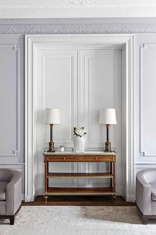 390 W End Ave Unit 6A, New York City, NY 10024 - detailed view of a decorative wall