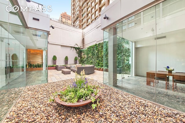 303 E 33rd St Unit 6D, New York City, NY 10016 - lobby with a towering ceiling