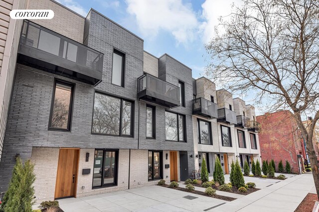 28 Huntington St, New York City, NY 11231 - view of building exterior