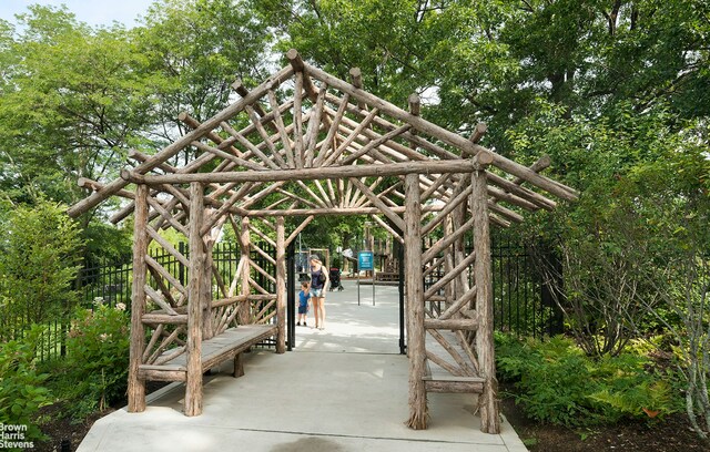 5800 Arlington Ave Unit 7L, New York City, NY 10471 - view of home's community