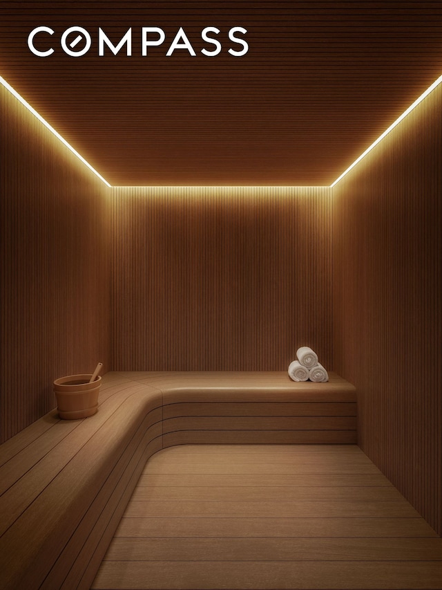 view of relaxing sauna / steam room