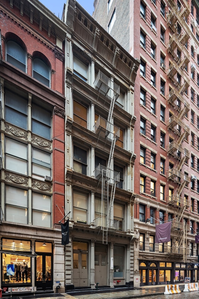 121 Mercer St Unit 4-Flr, New York City, NY 10012 - view of building exterior