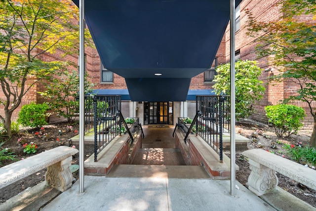 302 96th St Unit 2-W, New York City, NY 11209 - view of patio / terrace