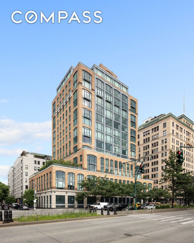 400 W 12th St Unit 4J, New York City, NY 10014 - view of building exterior