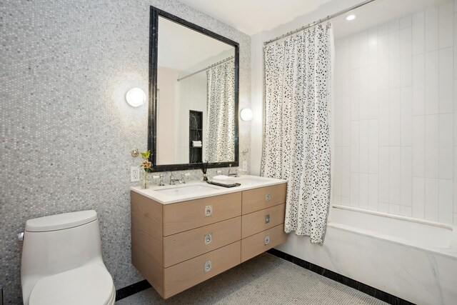 438 E 12th St Phd, Phd, New York City, NY 10009 - full bath featuring a sink, double vanity, toilet, recessed lighting, and a shower with curtain