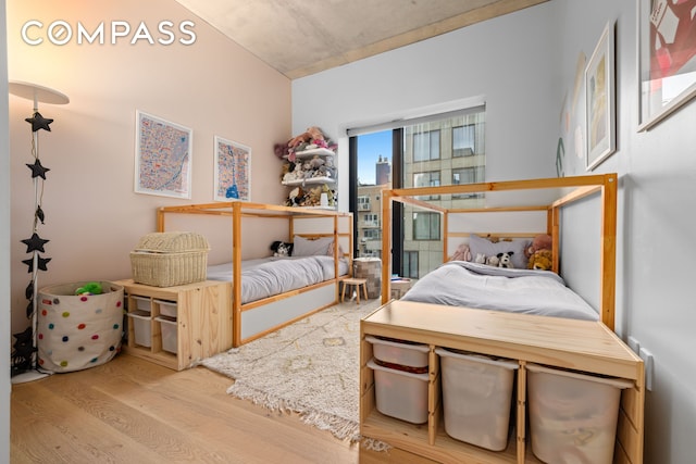 98 Front St Ph, Ph, New York City, NY 11201 - bedroom with wood finished floors