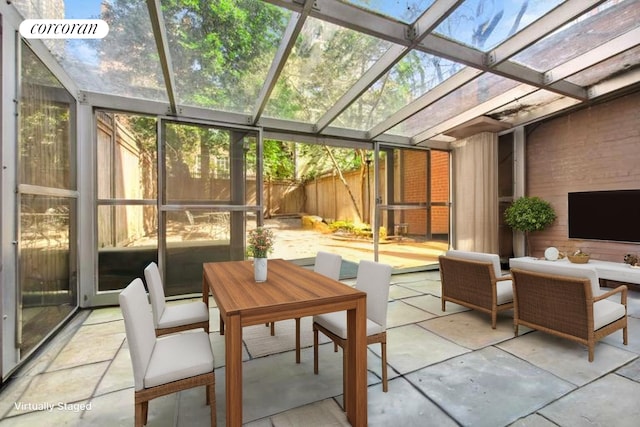 243 E 61st St, New York City, NY 10065 - sunroom with outdoor dining space