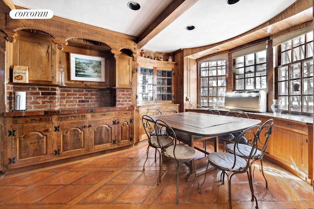 243 E 61st St, New York City, NY 10065 - dining room with wooden walls