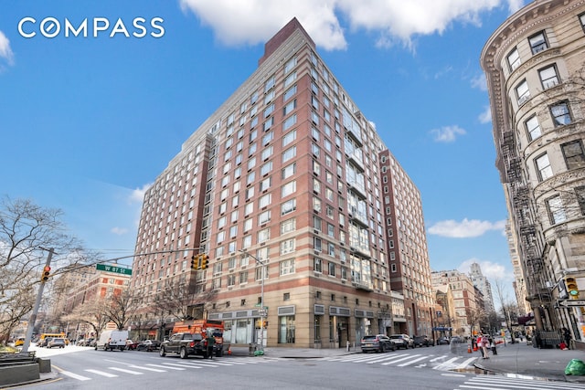 2373 Broadway Unit 1425, New York City, NY 10024 - view of building exterior