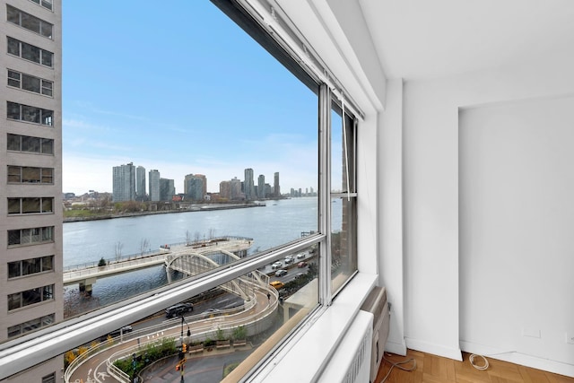 50 Sutton Pl S Unit 8H, New York City, NY 10022 - water view featuring city skyline