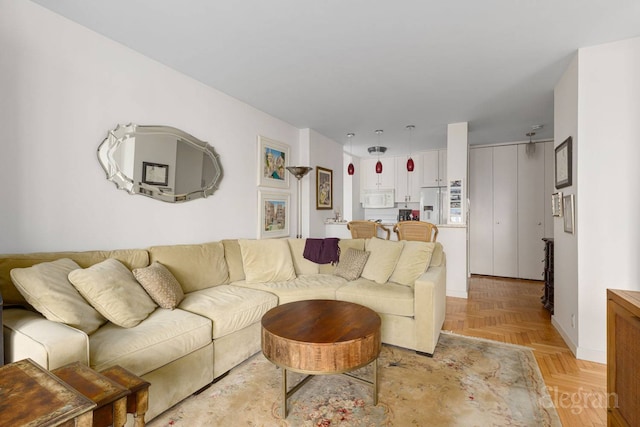 living room with baseboards