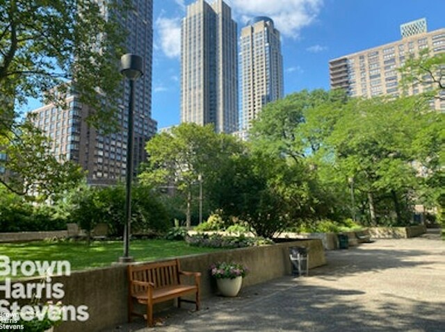 165 W End Ave Unit 17M, New York City, NY 10023 - view of home's community with a view of city