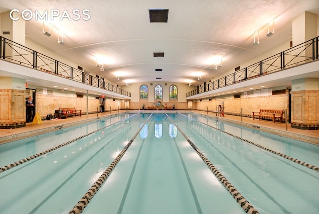 470 W 24th St Unit 2C, New York City, NY 10011 - view of indoor pool