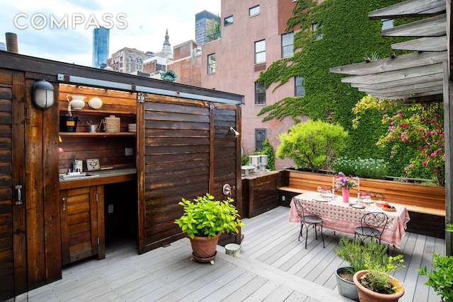 138 Lexington Ave Ph, Ph, New York City, NY 10016 - view of wooden deck