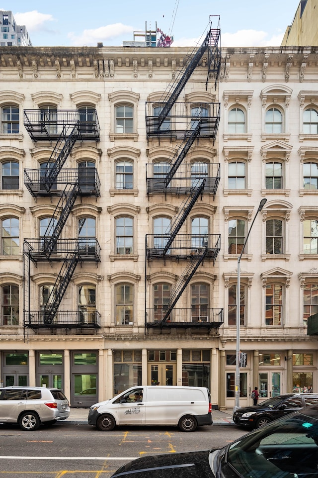 53 Warren St Unit 4, New York City, NY 10007 - view of building exterior