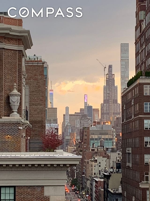 1349 Lexington Ave Unit 8C, New York City, NY 10128 - view of city skyline