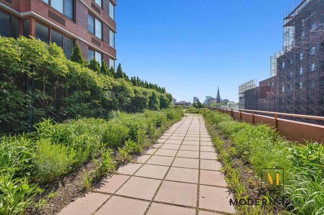 4-74 48th Ave Unit 8-M, New York City, NY 11109 - view of community