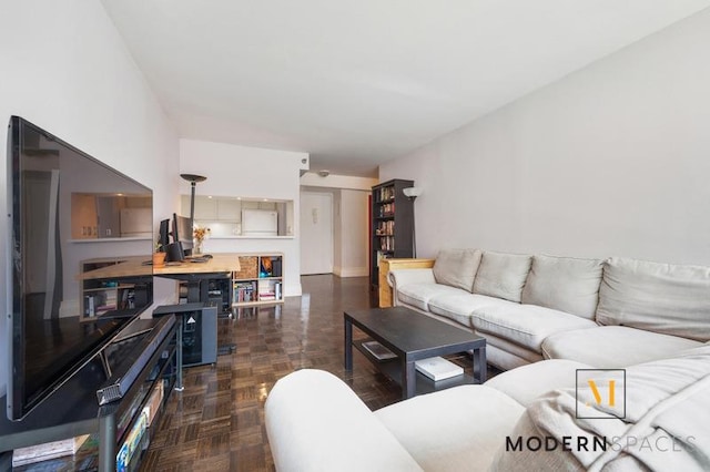 4-74 48th Ave Unit 8-M, New York City, NY 11109 - view of living area