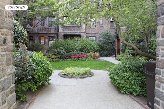 116 Pinehurst Ave Unit H14, New York City, NY 10033 - view of home's community
