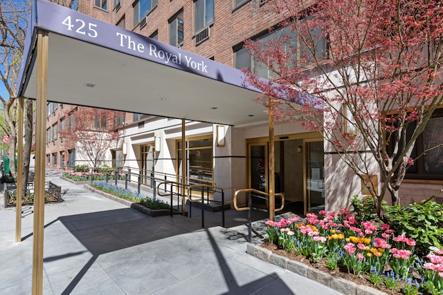 425 E 63rd St Unit E9D, New York City, NY 10065 - view of building exterior