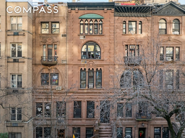 126 W 78th St, New York City, NY 10024 - view of property
