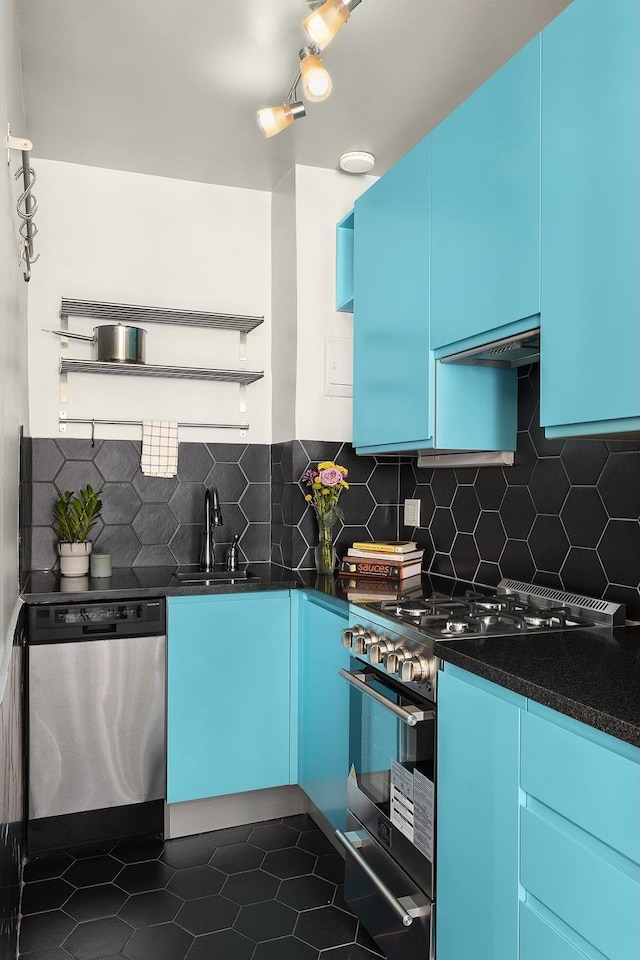 kitchen featuring stainless steel appliances, a sink, open shelves, exhaust hood, and decorative backsplash