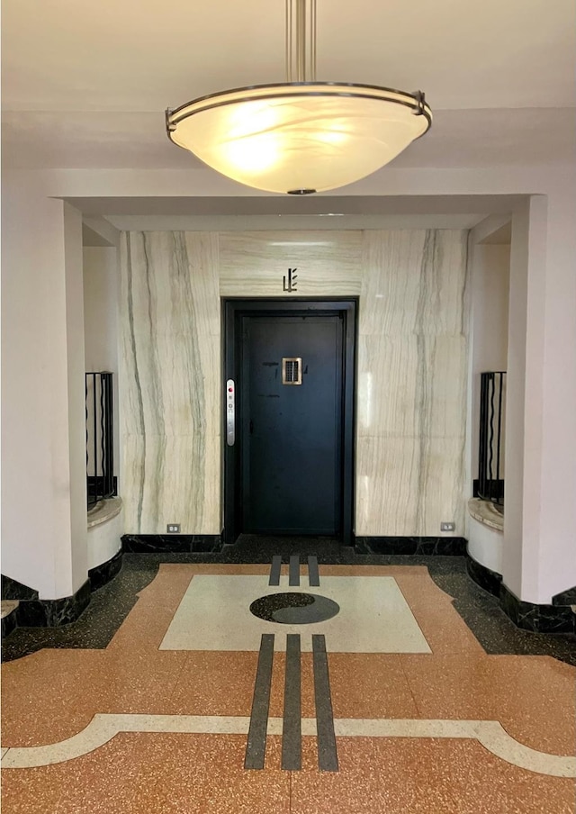 30 Bogardus Pl Unit 2B, New York City, NY 10040 - property entrance