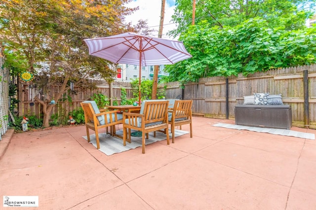 93 3rd St, New York City, NY 11231 - fenced backyard with a patio and outdoor dining area