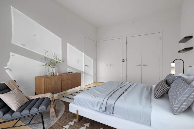 bedroom with a closet