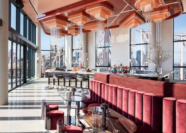 425 Main St Unit 4-C, New York City, NY 10044 - view of indoor dry bar