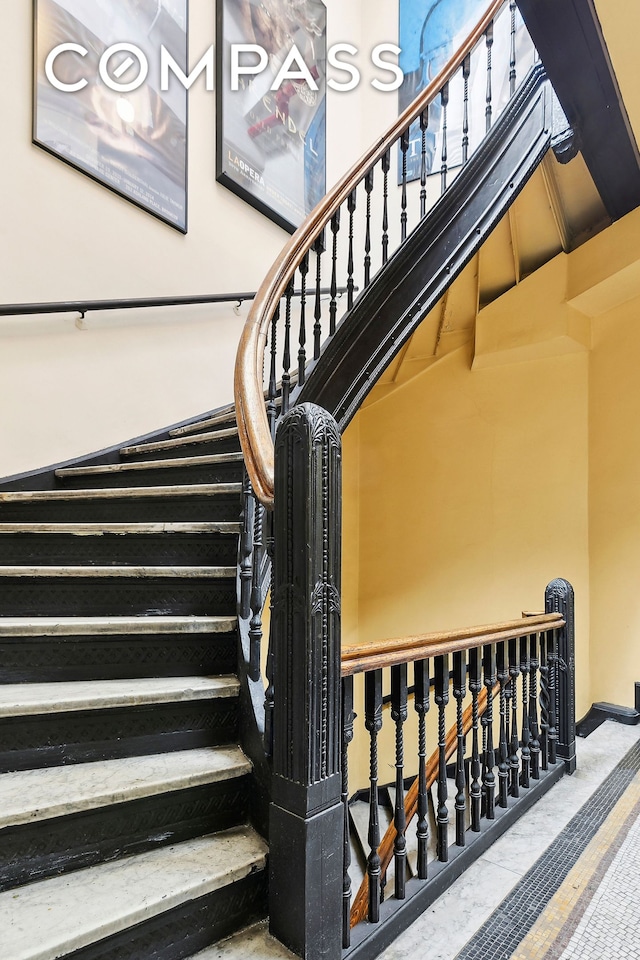 874 Broadway Unit 907, New York City, NY 10003 - view of staircase
