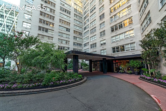 155 W 68th St Unit 404, New York City, NY 10023 - view of apartment building / complex