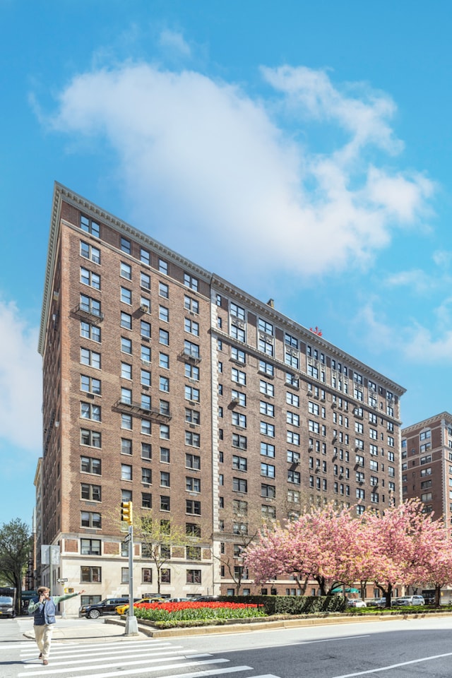 1133 Park Ave Unit 2W, New York City, NY 10128 - view of property