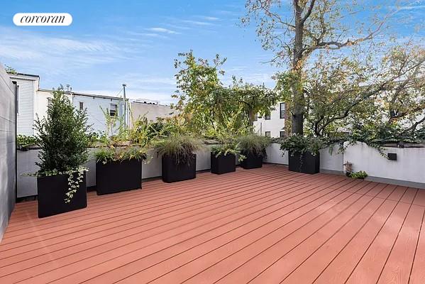 68 Eldert St Unit 3B, New York City, NY 11207 - view of wooden deck