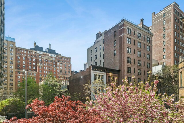 211 W 71st St Unit 2C, New York City, NY 10023 - view of building exterior