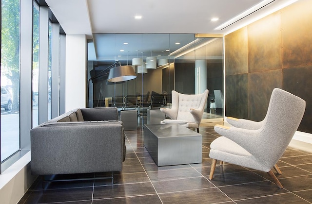 34-32 35th St Unit 3F, New York City, NY 11106 - view of community lobby